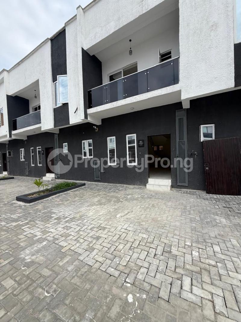 3 bedroom House for rent Estate Abraham adesanya estate Ajah Lagos