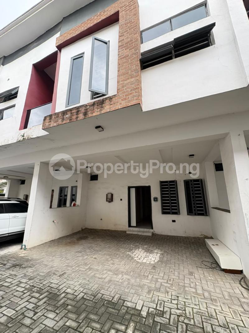 3 bedroom House for rent Orchid Road Orchid Lekki Lagos