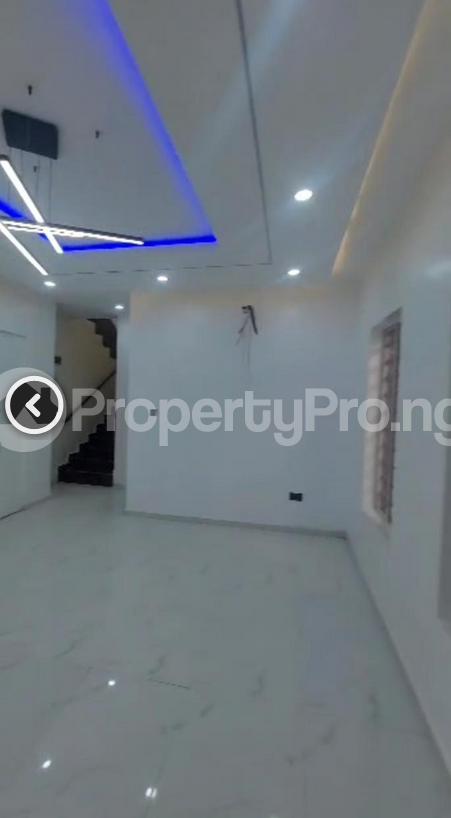 3 bedroom House for rent Medina Estate Gbagada Lagos