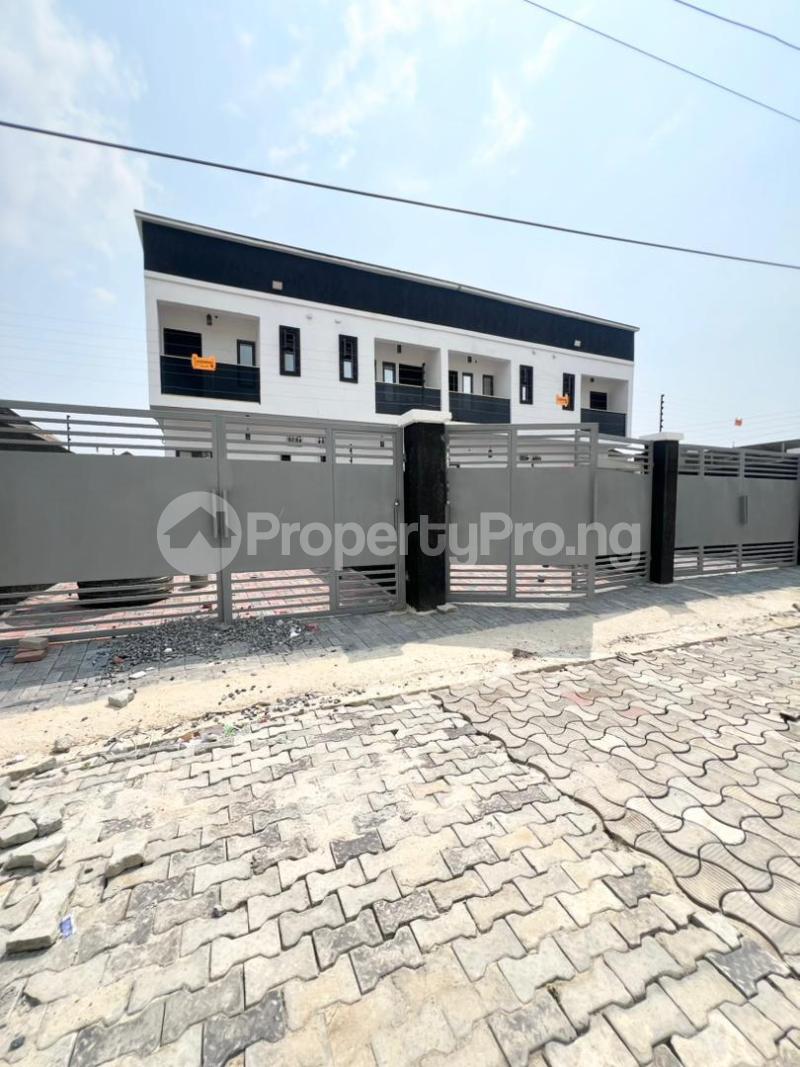 3 bedroom House for rent Sky Mall, Sangotedo Sangotedo Ajah Lagos