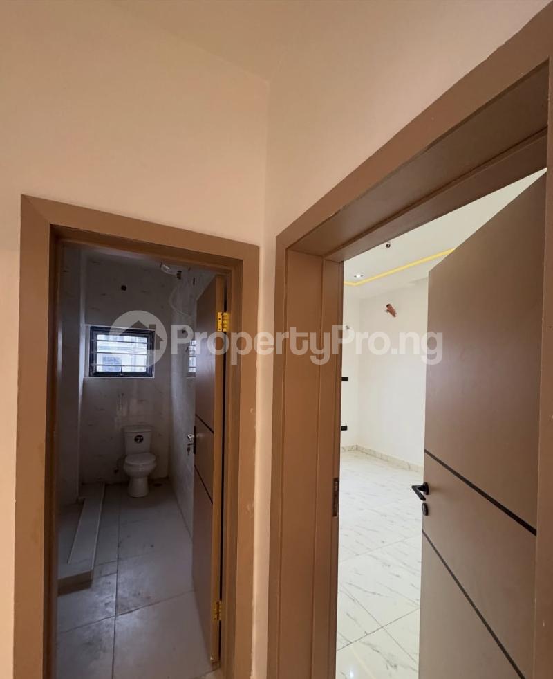 3 bedroom Flat / Apartment for sale By Obiri Kwere Flyover, Port Harcourt Rupkpokwu Port Harcourt Rivers