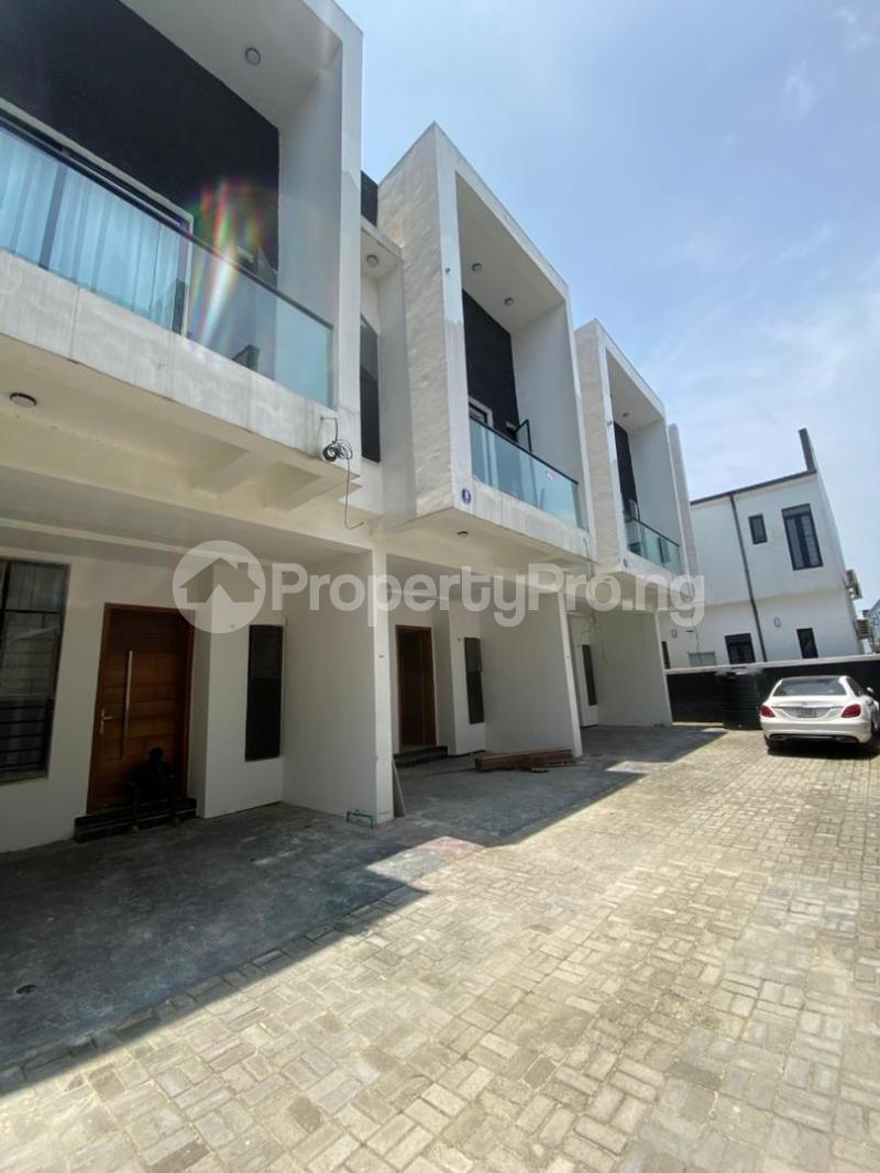 4 bedroom House for rent Estate Ikota Lekki Lagos