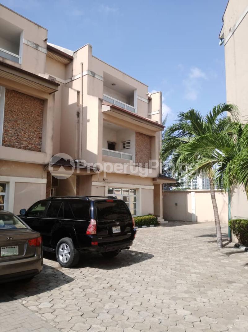 3 bedroom House for rent ONIRU Victoria Island Lagos