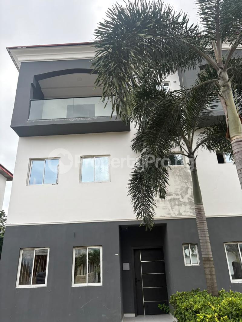 3 bedroom House for rent Ajah Mobil Road 2nd Toll Gate Lekki Lagos