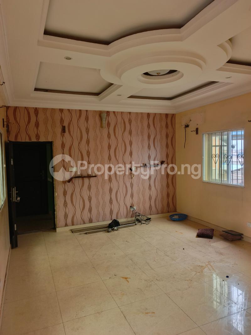 3 bedroom Flat / Apartment for rent Iyana Oworo, Oworonshoki Gbagada Lagos