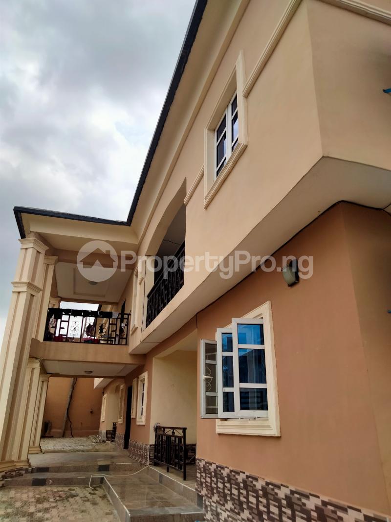 3 bedroom Flat / Apartment for rent 15 Minute Drive From Ojodu Bager.. Ibafo Obafemi Owode Ogun