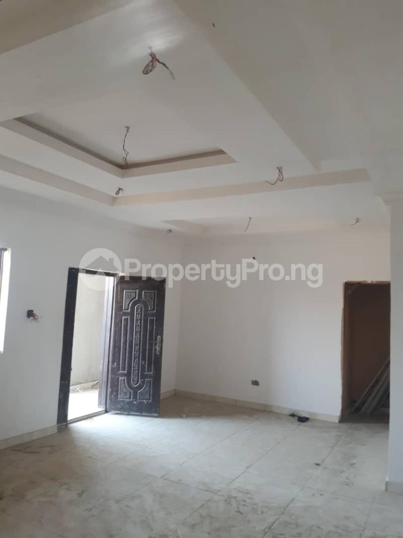 3 bedroom Flat / Apartment for rent   Shomolu Shomolu Lagos