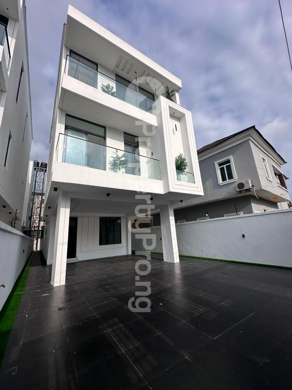 6 bedroom House for sale Chevron Estate chevron Lekki Lagos