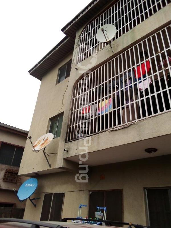 3 bedroom House for sale Aildada Street At Ago palace Okota Lagos