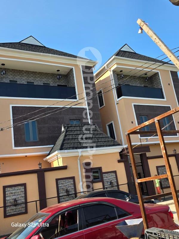 Flat / Apartment for rent Abule-Ijesha Yaba Lagos