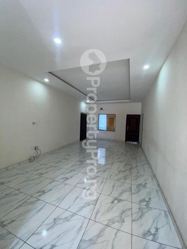 3 bedroom Flat / Apartment for rent chevron Lekki Lagos