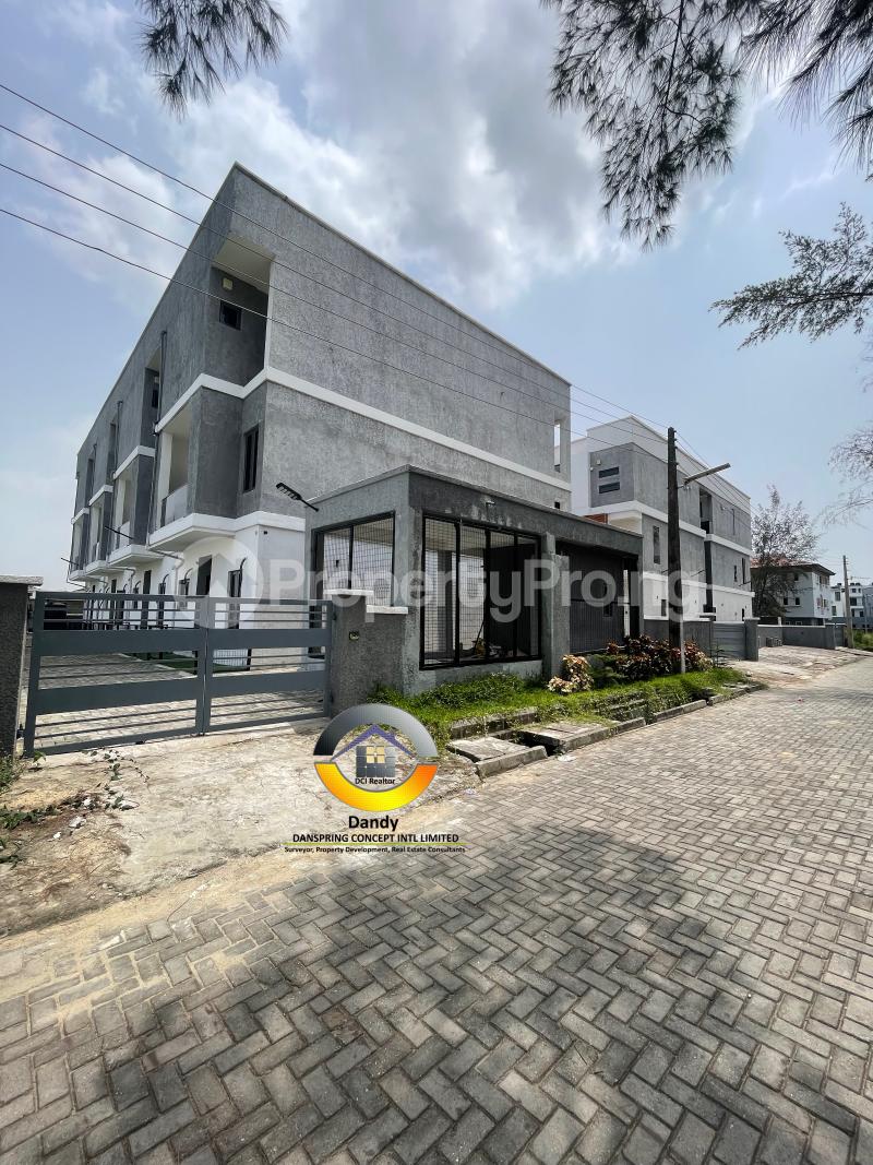 4 bedroom House for sale Osapa london Lekki Lagos