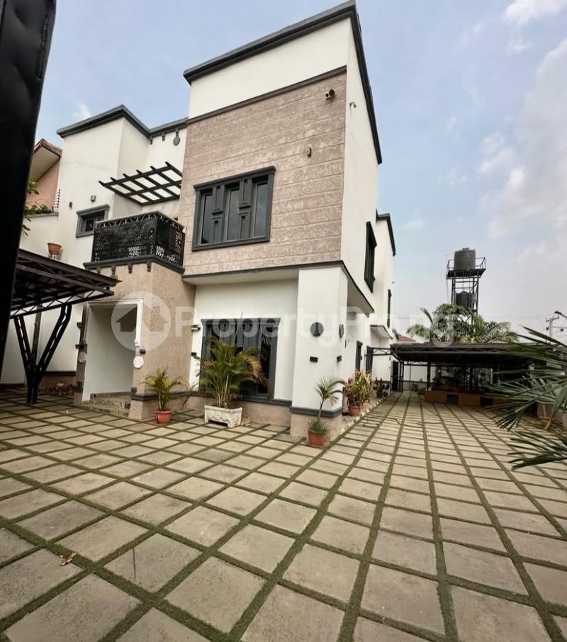 4 bedroom House for sale Gwarinpa Abuja