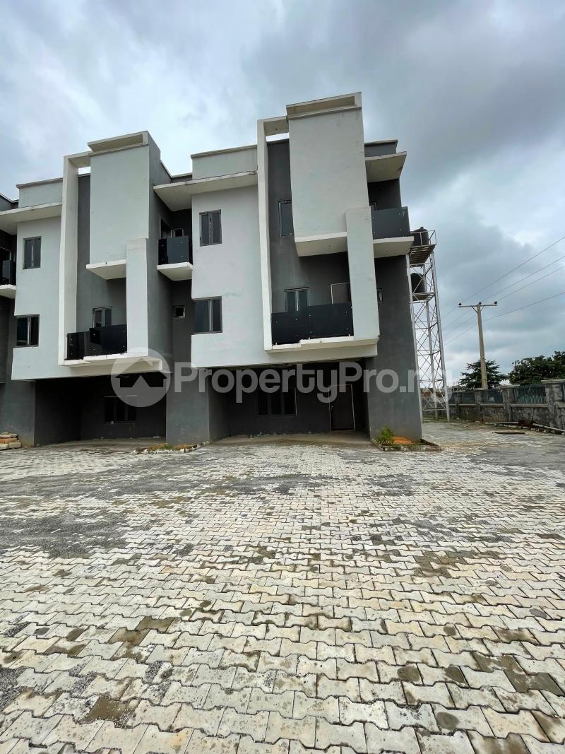 4 bedroom Flat / Apartment for sale Jahi Abuja