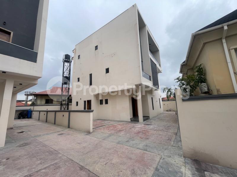 4 bedroom House for sale Alpha Beach Road Lekki Lagos