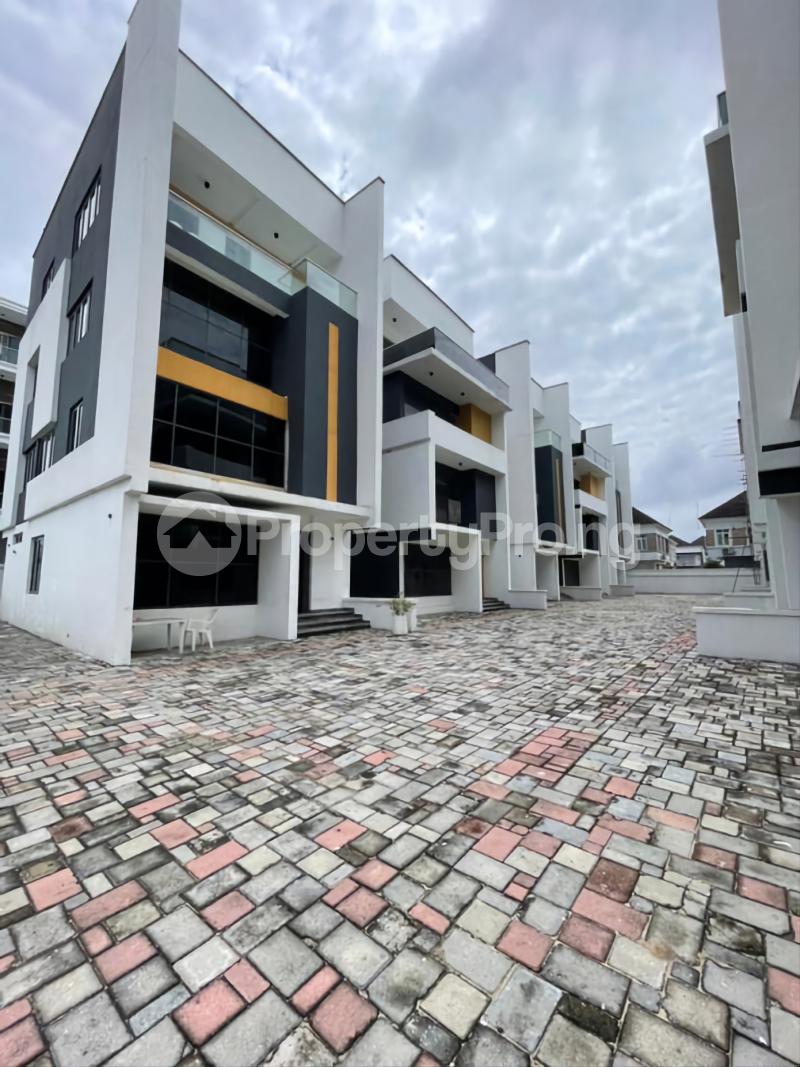 4 bedroom House for sale Chevron Lekki Lagos