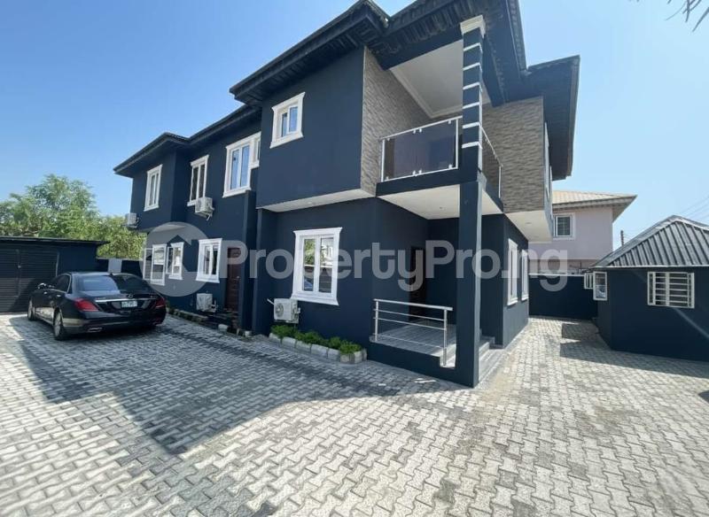 4 bedroom House for rent Mobil Road Ajah Lagos