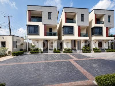 4 bedroom House for sale Off College Road, Ajayi Road,ikeja,dideolu Road, Aguda Ogba,ifako Ogba,ikeja, OGBA GRA Ogba Lagos