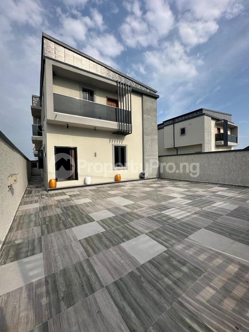 4 bedroom House for sale Lekki Lagos