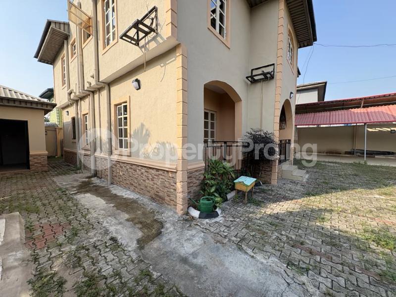 House for rent Magodo Kosofe/Ikosi Lagos