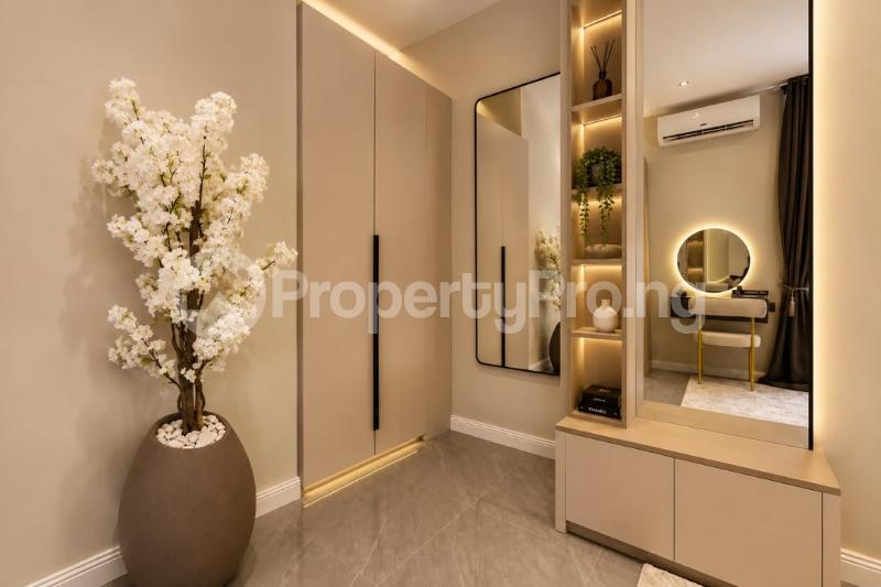 4 bedroom Flat / Apartment for shortlet ONIRU Victoria Island Lagos