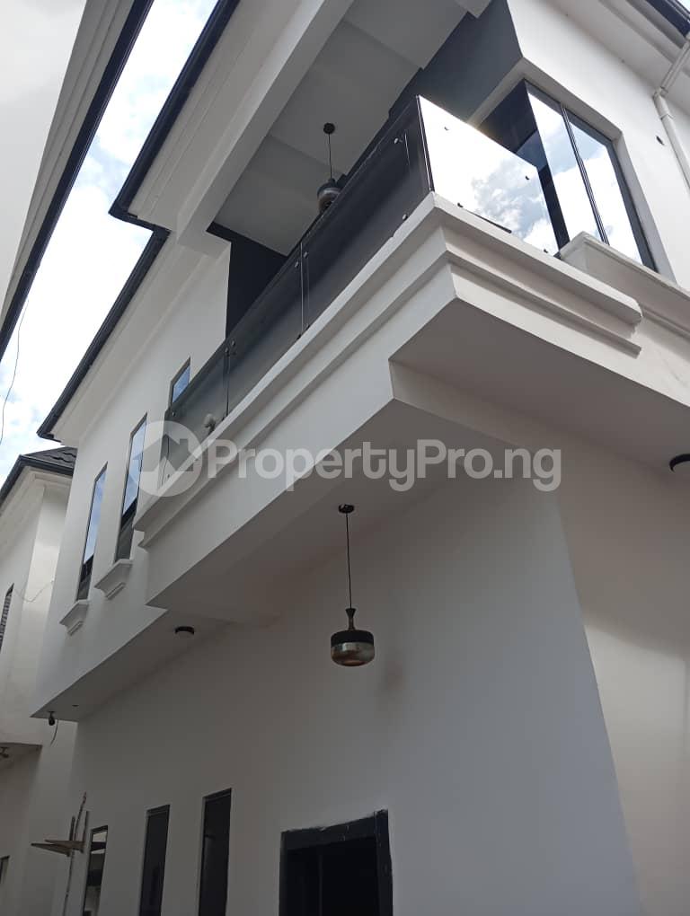 4 bedroom House for sale Empire Court Chevron Drive, chevron Lekki Lagos