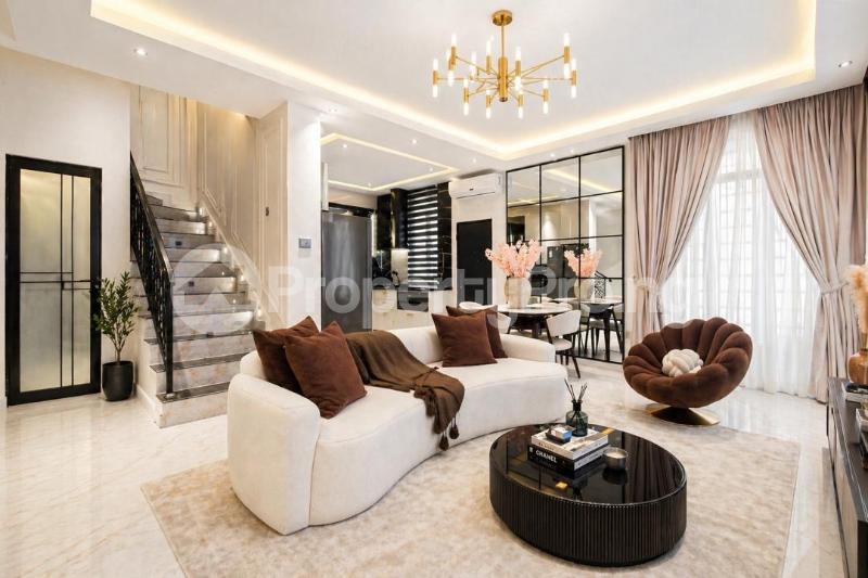 4 bedroom Flat / Apartment for shortlet ONIRU Victoria Island Lagos