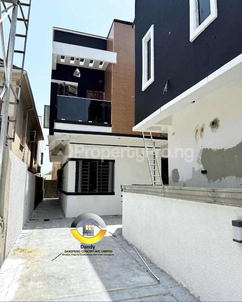 4 bedroom House for sale chevron Lekki Lagos