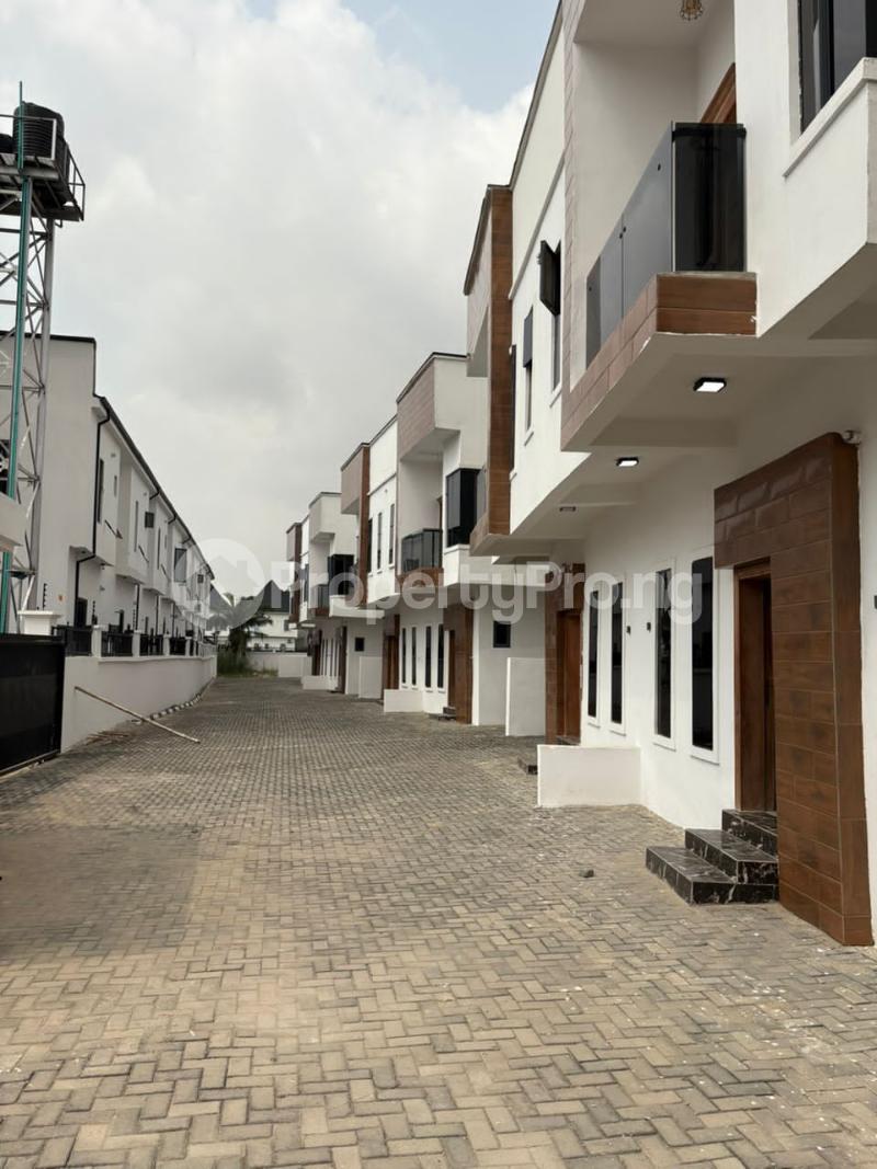 4 bedroom House for sale Oral Estate Opposite Eleganza Bustop, Chevron Toll Gate Ikota Lekki Lagos