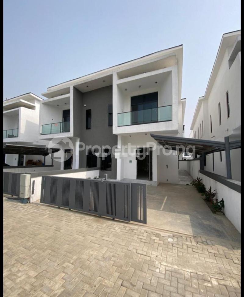 4 bedroom House for sale 2nd Toll Gate Lekki Lagos