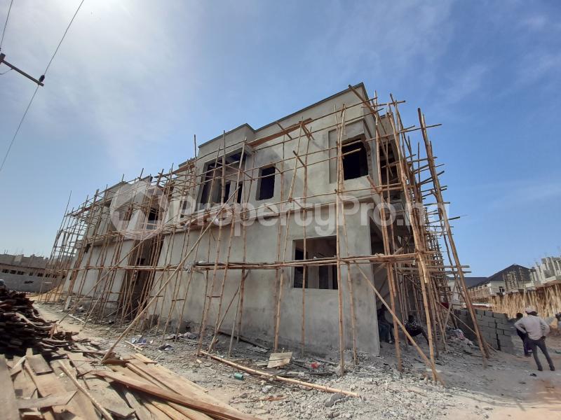 4 bedroom House for sale Orchid Road Lekki Lagos