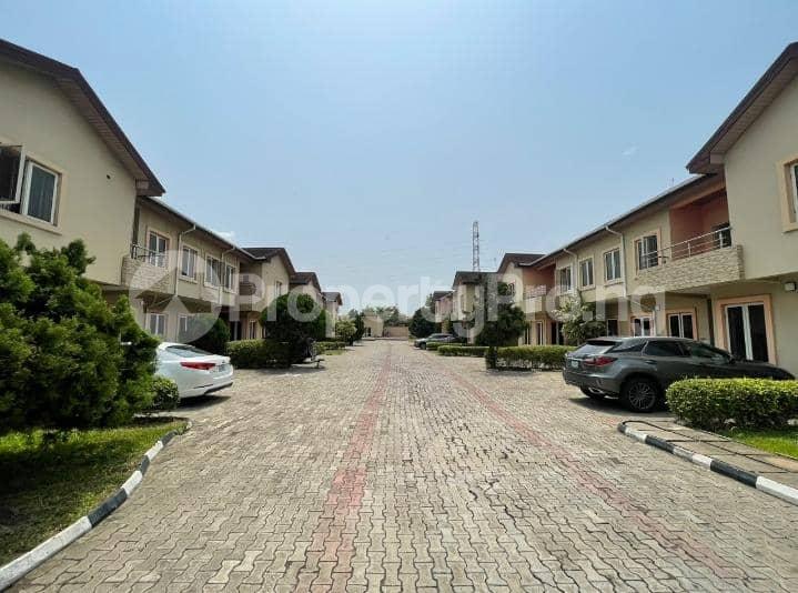 4 bedroom House for rent Phase 2, Osborne Foreshore Estate Ikoyi Lagos