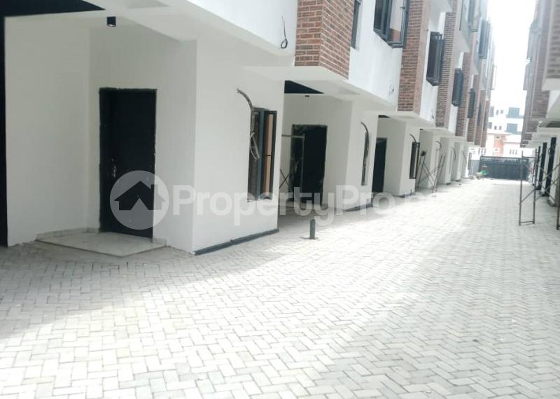 4 bedroom House for sale Spg Road, Ologolo Lekki Lagos