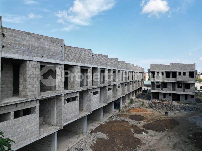 4 bedroom House for sale Yabatech Estate, Yabatech Gra Yaba Lagos