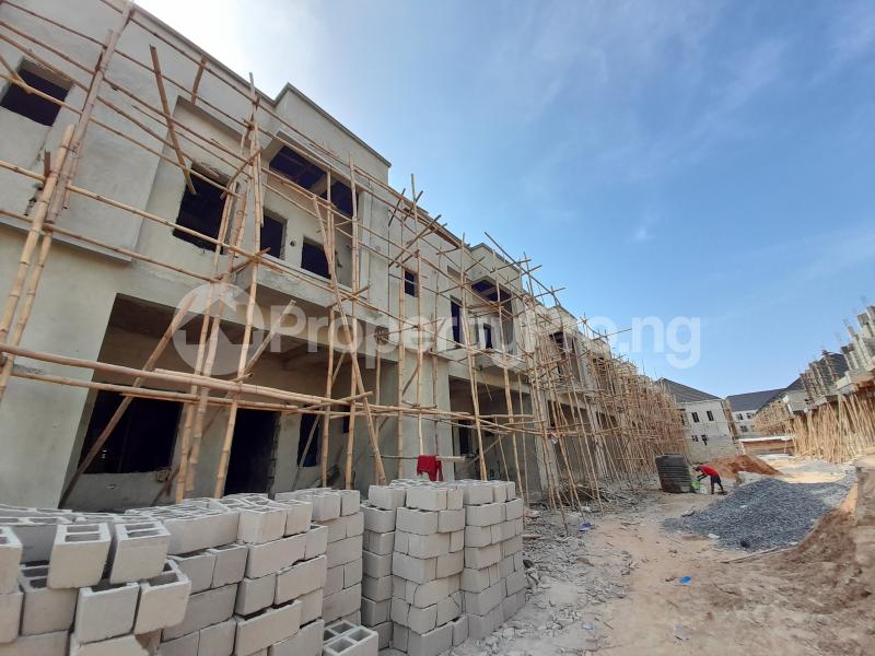 4 bedroom House for sale Orchid Road Lekki Lagos