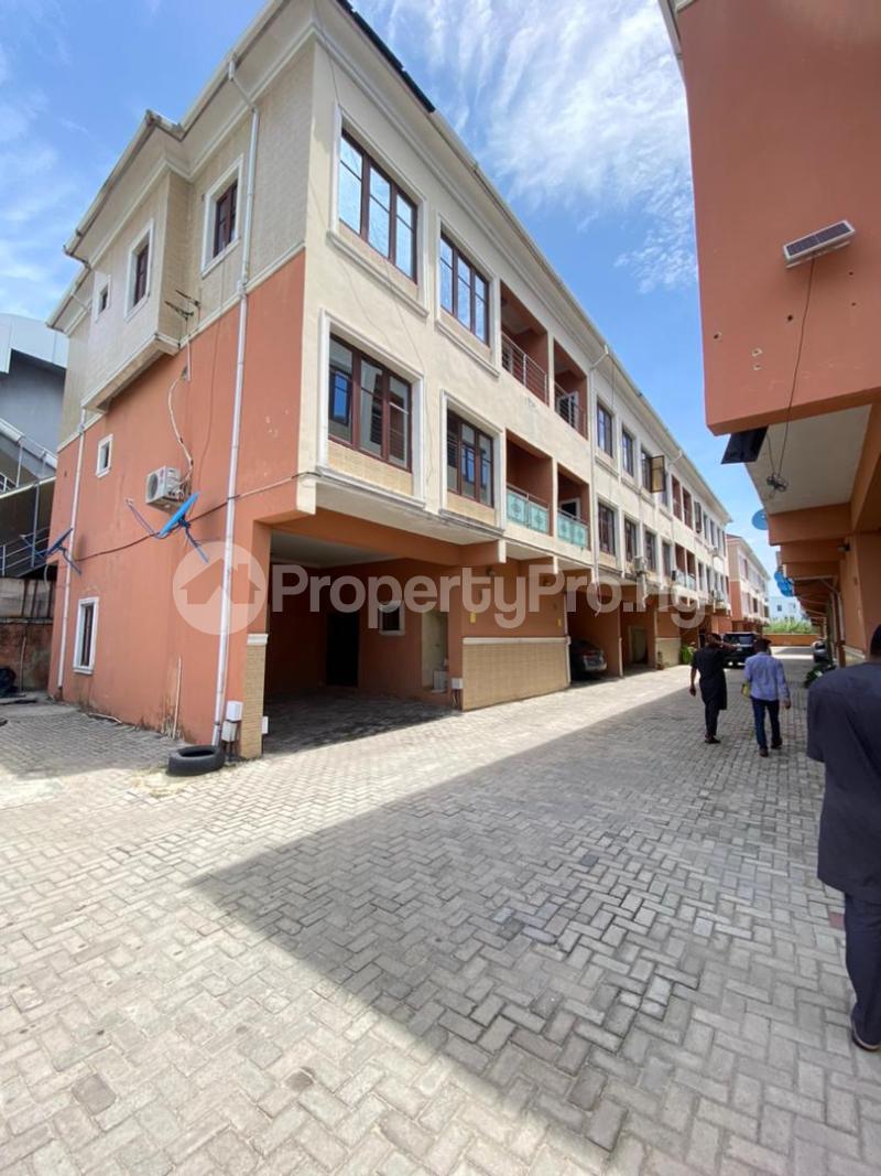 4 bedroom House for rent Ikate Lekki Lagos