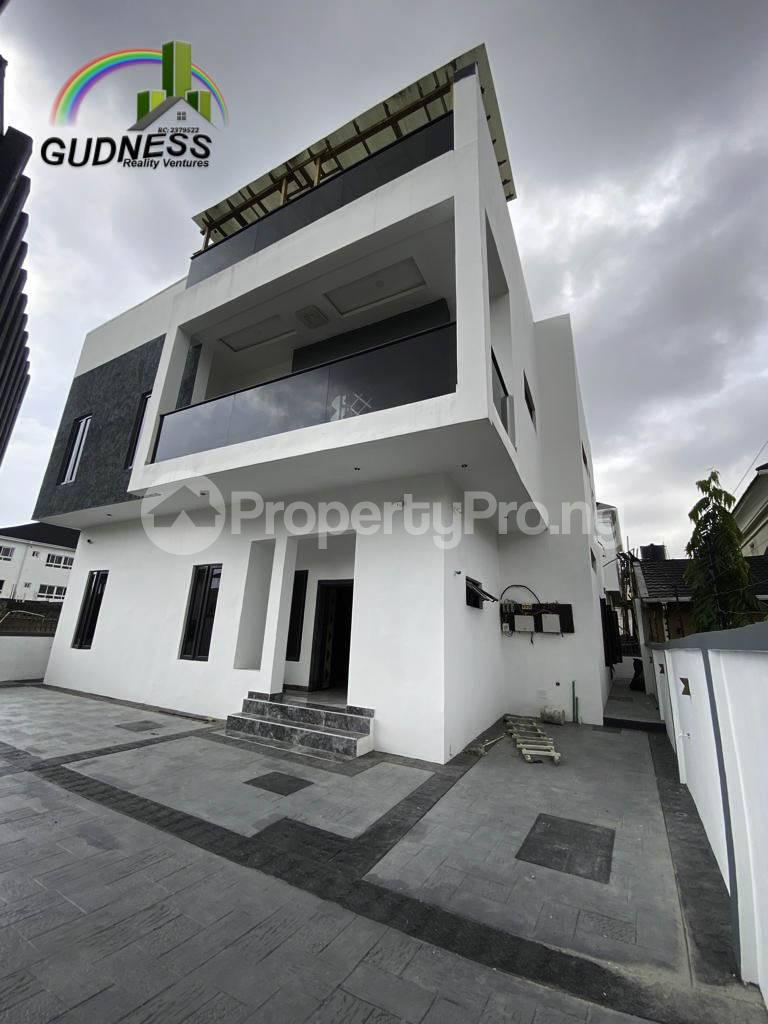 4 Bedroom House in Lekki Lagos House for sale in lekki House in