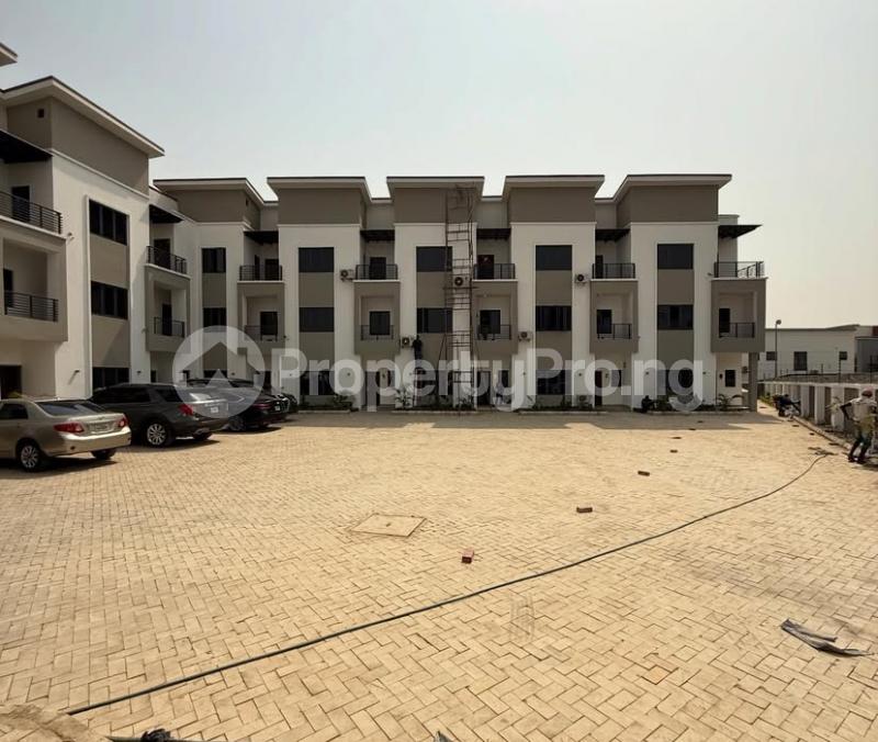 4 bedroom House for sale Jahi Abuja