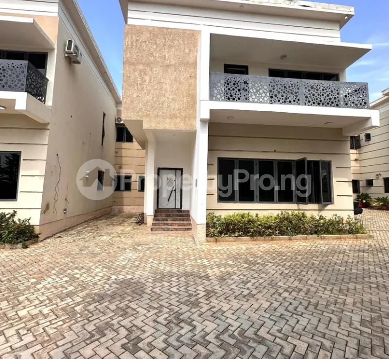 4 bedroom House for rent Jahi Abuja