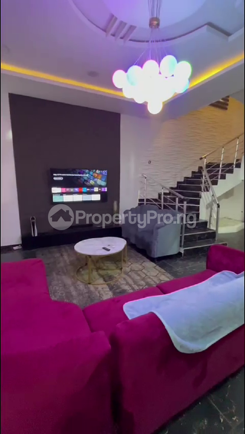 4 bedroom Flat / Apartment for shortlet Osapa london Lekki Lagos