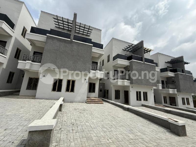 4 bedroom House for sale Guzape Abuja