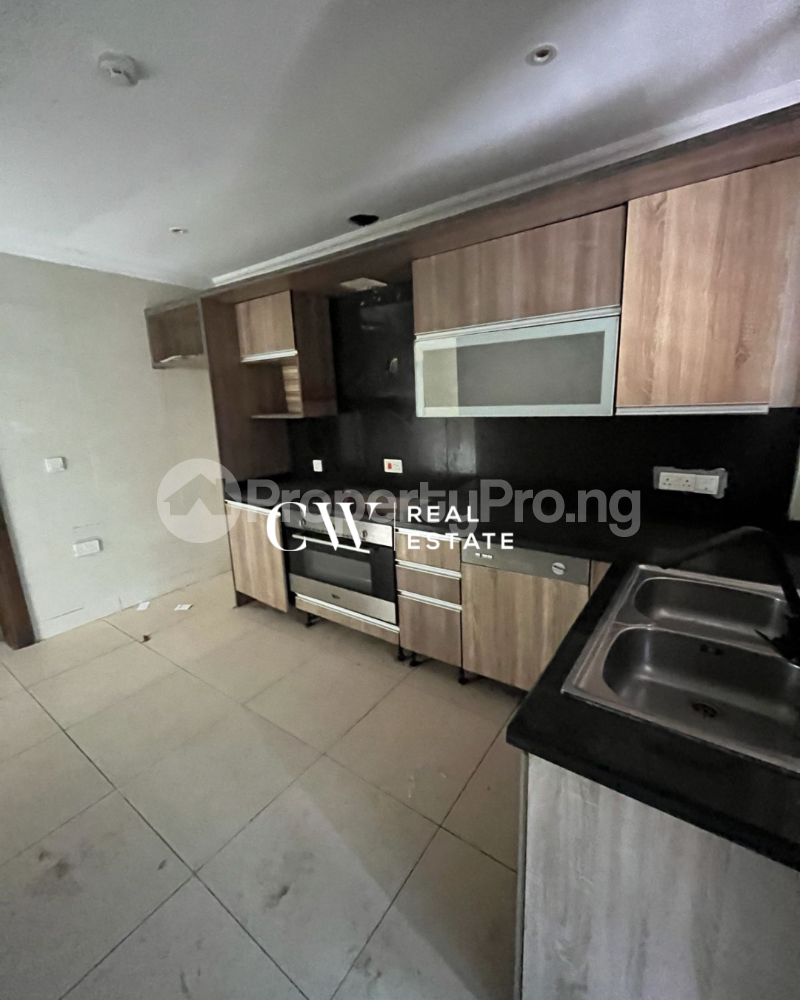 4 bedroom Flat / Apartment for rent Ikoyi Lagos