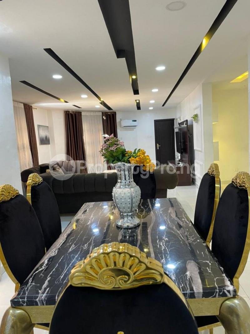 4 bedroom Flat / Apartment for shortlet Lekki Lagos