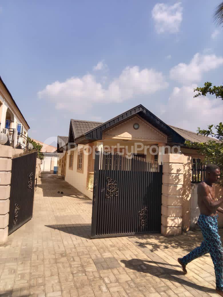 House for rent Commodore Area Elebu Off Akala Express Skystone Ibadan Ibadan Oyo - 0