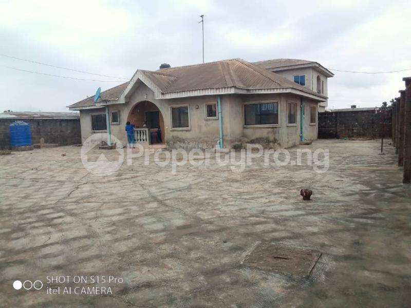 4 bedroom House for sale Ipaja Lagos