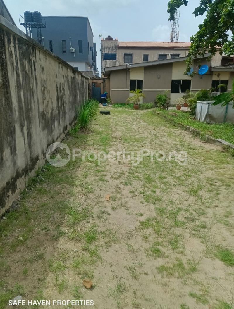 4 bedroom House for sale By Grandmate Bus Stop Ago palace Okota Lagos