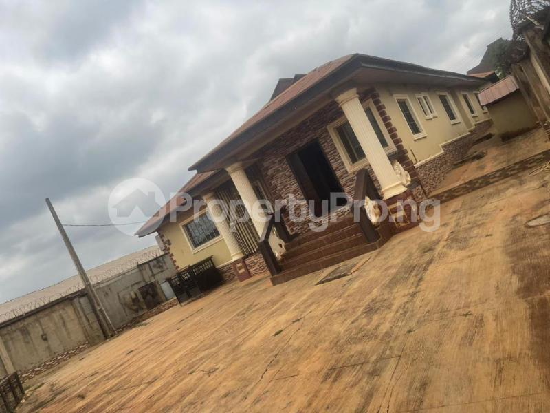 House for sale Ajibola Are Cele Elewuro Biigii Akobo Ibadan Oyo