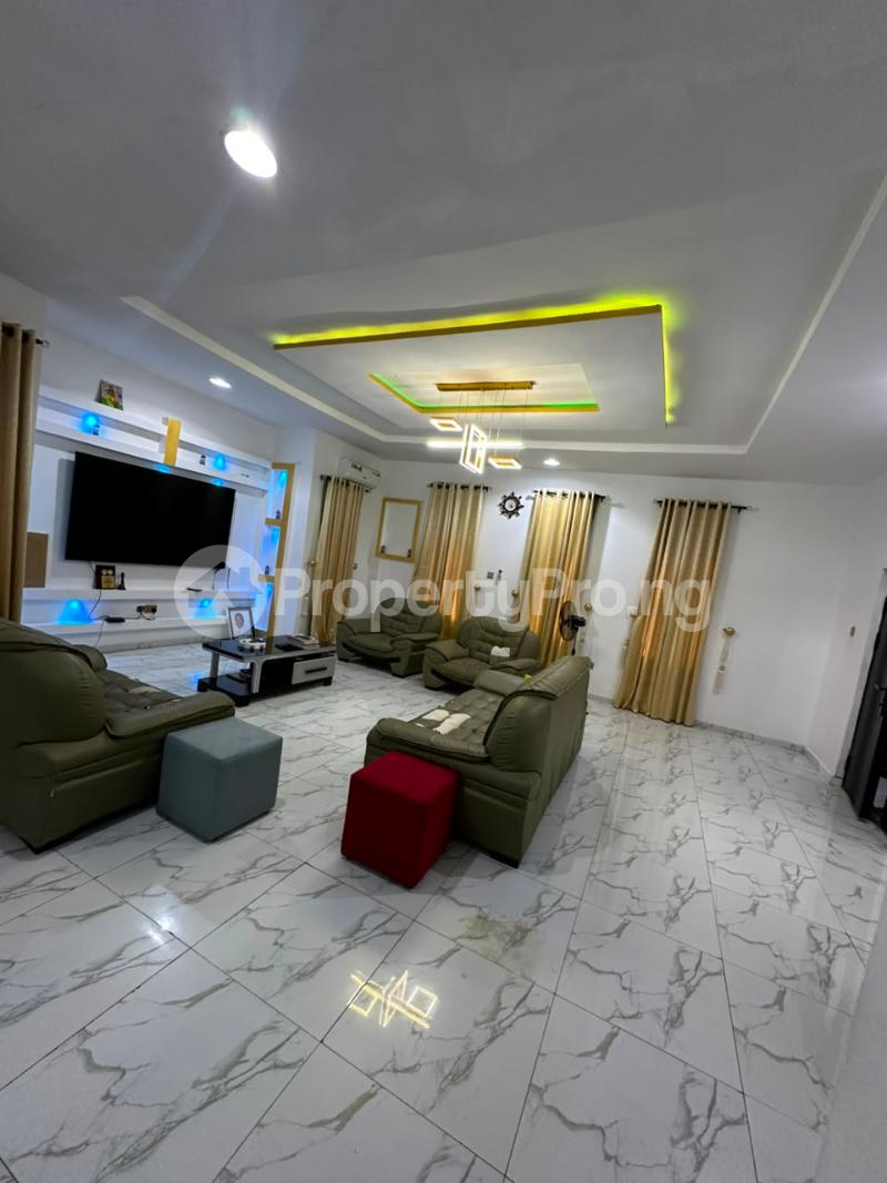 4 bedroom House for sale Ayegoro Estate, Opp Carlton Gate Gra Akobo Ibadan Oyo