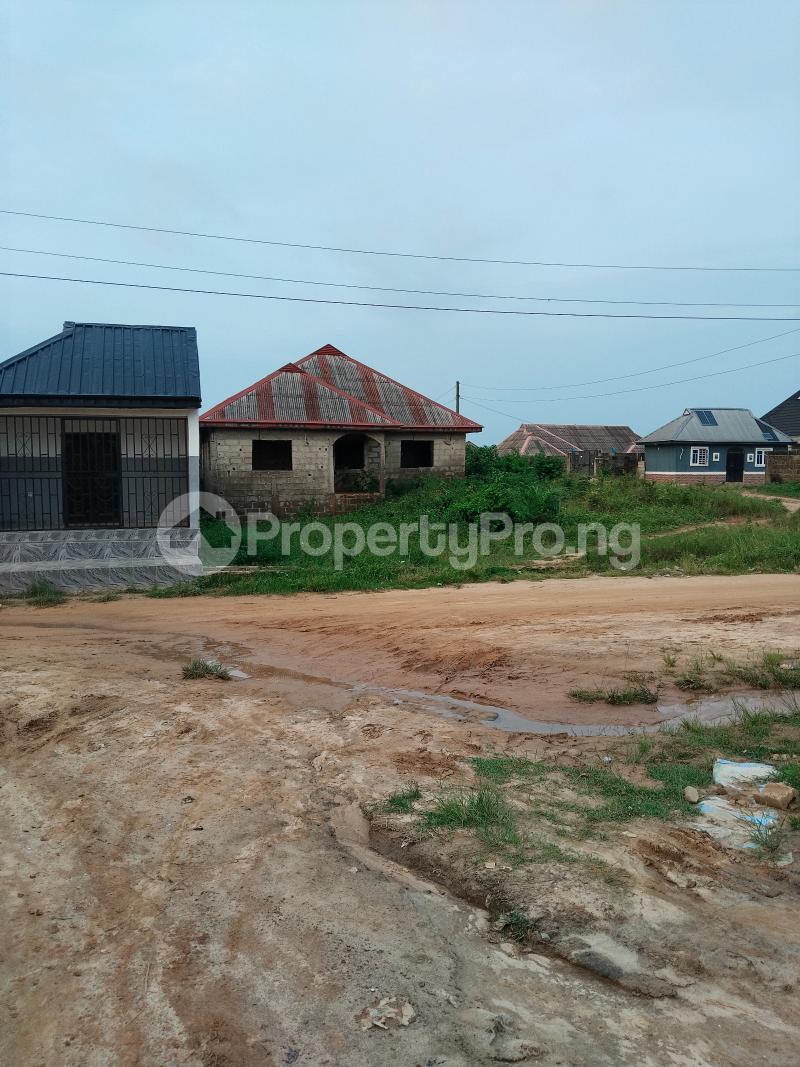 4 bedroom House for sale Ofin Oreta Road, Igbogbo Ikorodu Lagos