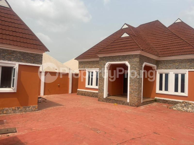 4 bedroom House for sale : Royal Garden Estate, Elebu Area, Akala Express Ibadan Oyo